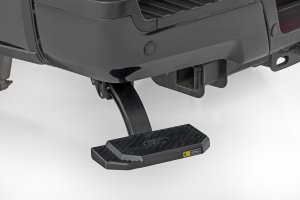Ford F-250 Super Duty Retractable Bed Step - Rough Country - Manual Pull - '17-'22